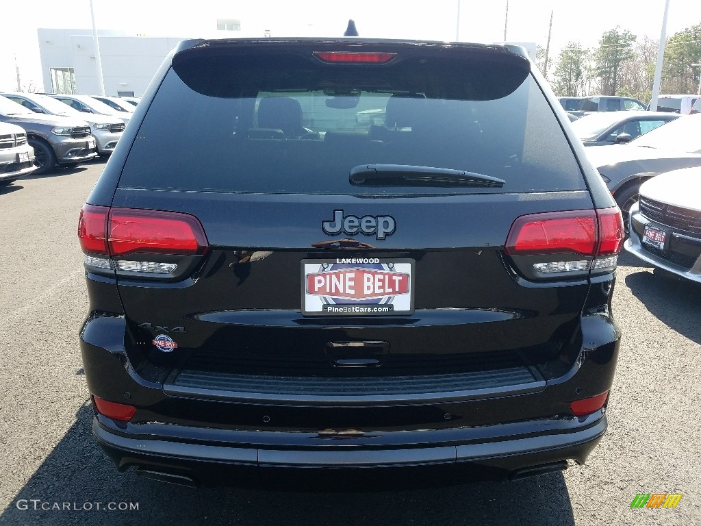 2018 Grand Cherokee High Altitude 4x4 - Diamond Black Crystal Pearl / Black photo #5