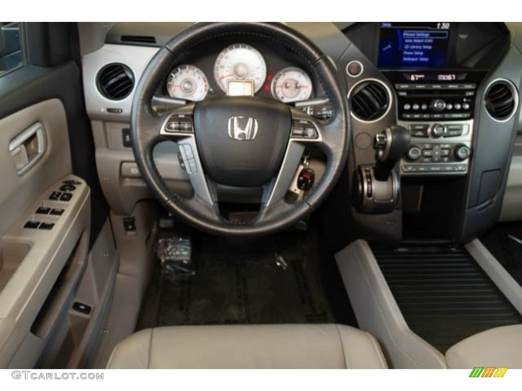 2015 Pilot EX-L - Crystal Black Pearl / Gray photo #5