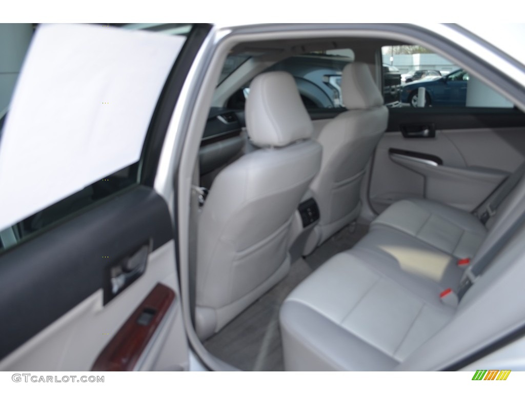 2012 Camry XLE V6 - Classic Silver Metallic / Ivory photo #12