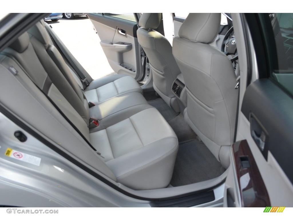 2012 Camry XLE V6 - Classic Silver Metallic / Ivory photo #14
