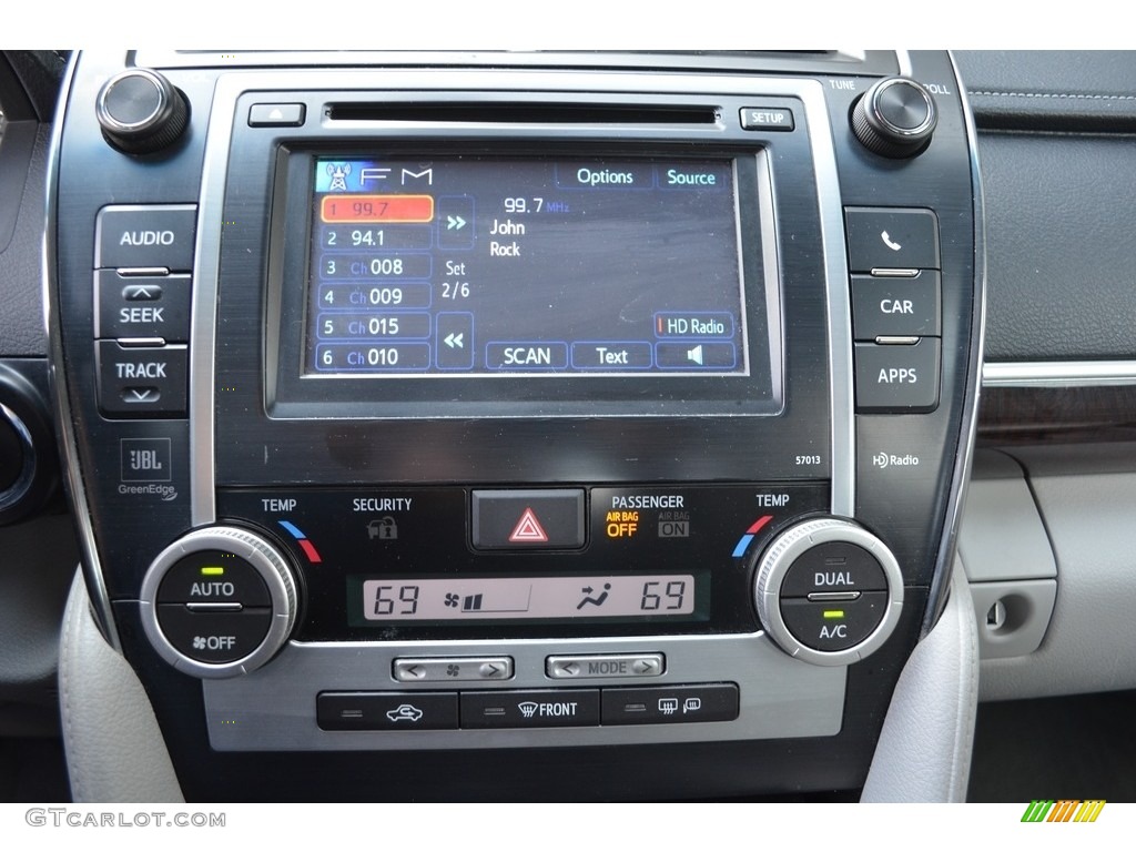2012 Camry XLE V6 - Classic Silver Metallic / Ivory photo #17