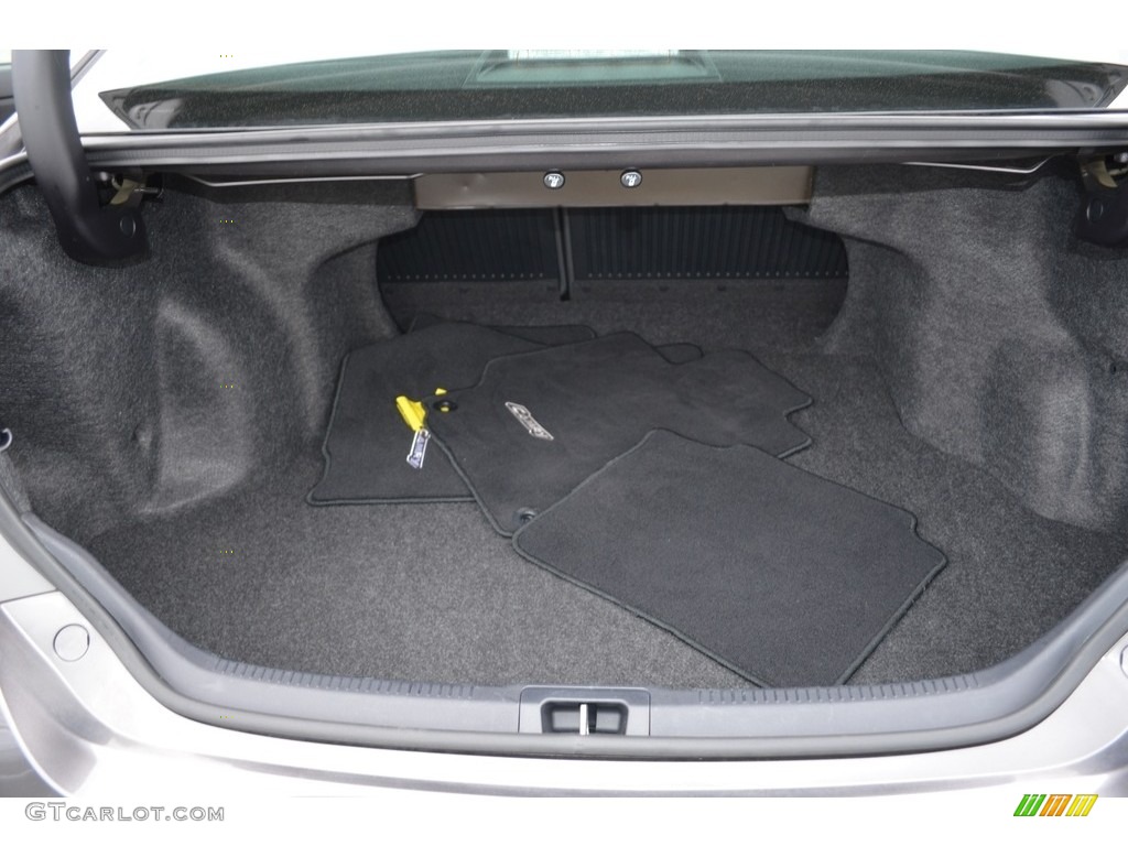 2015 Camry SE - Predawn Gray Mica / Black photo #12