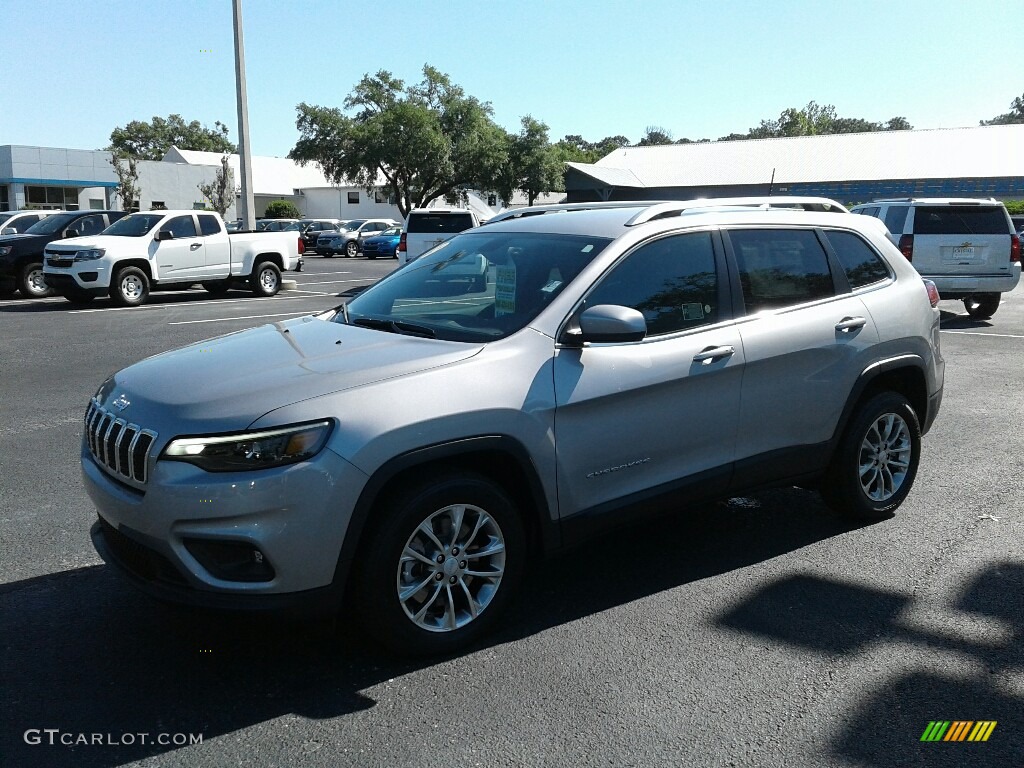 2019 Cherokee Latitude Plus - Billet Silver Metallic / Black photo #1