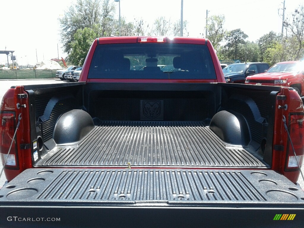 2018 1500 Express Crew Cab 4x4 - Flame Red / Black/Diesel Gray photo #19