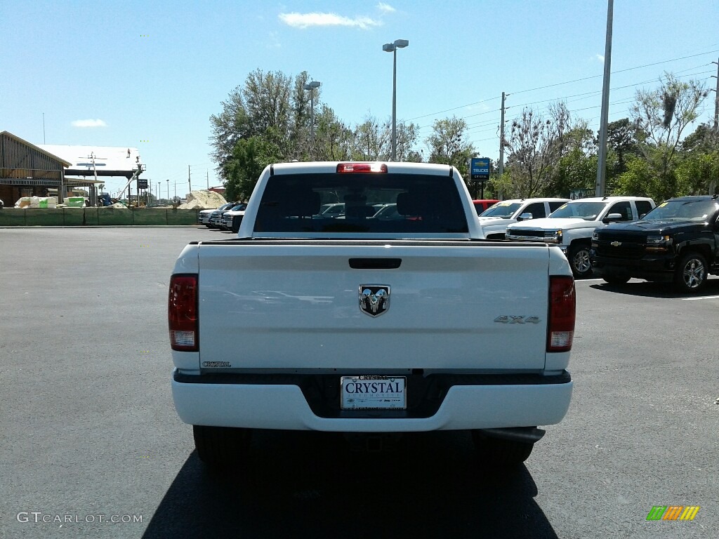 2018 1500 Express Crew Cab 4x4 - Bright White / Black/Diesel Gray photo #4
