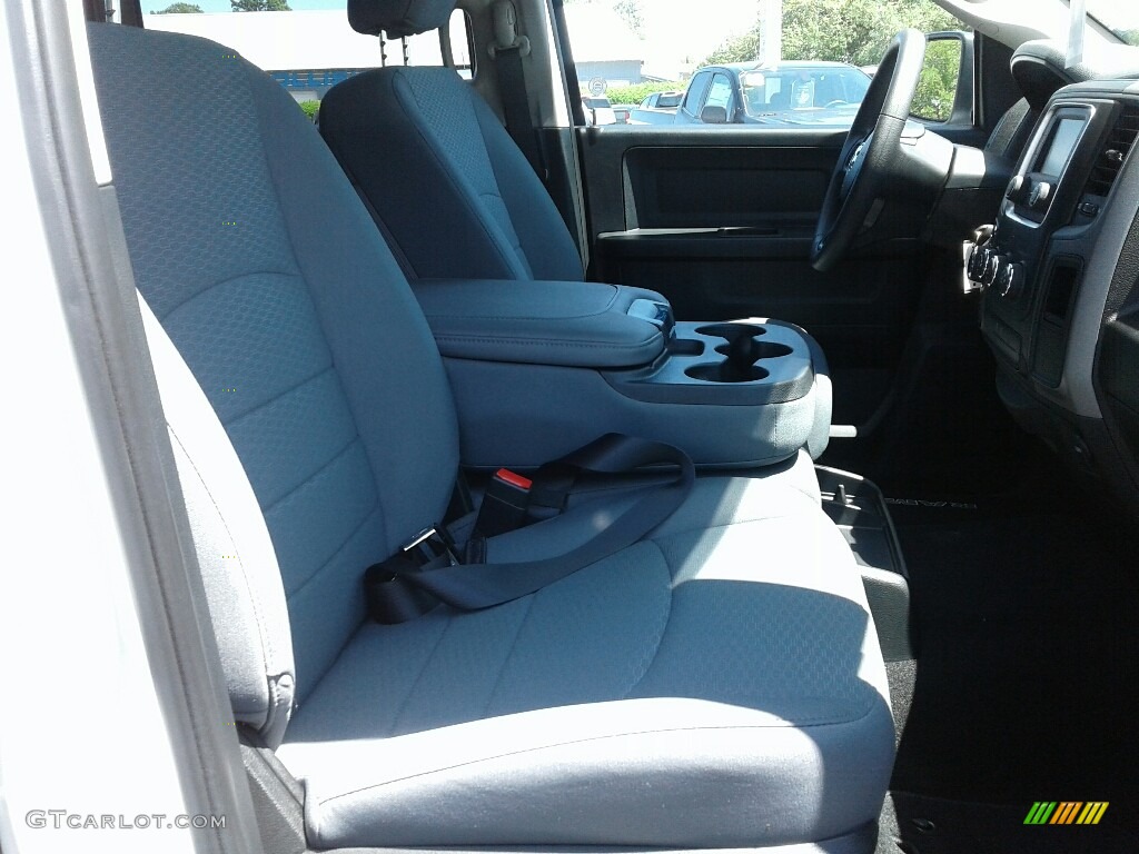 2018 1500 Express Crew Cab 4x4 - Bright White / Black/Diesel Gray photo #12