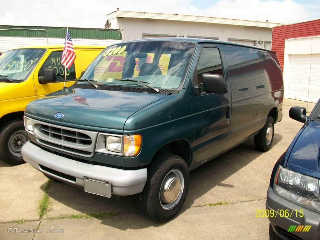 1997 E Series Van E250 XL Cargo - Medium Willow Green Metallic / Medium Graphite photo #1