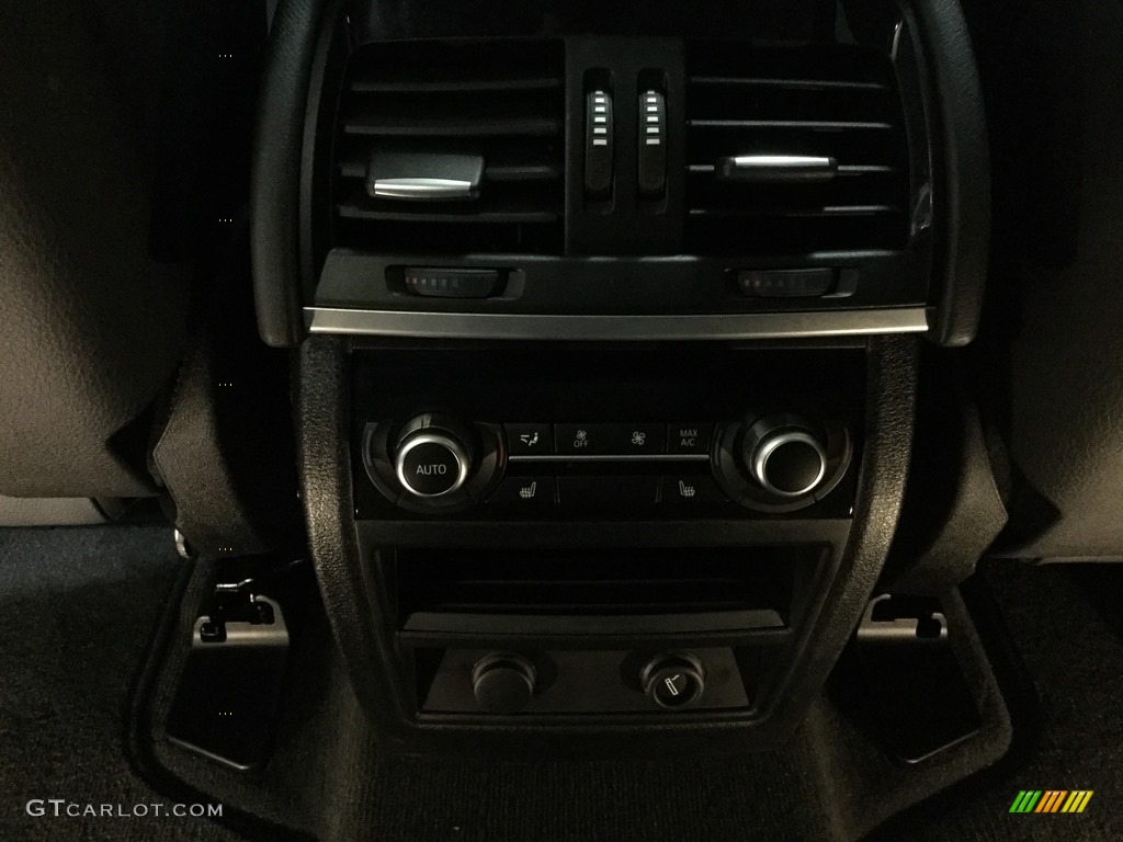 2015 X5 xDrive35d - Dark Graphite Metallic / Black photo #27