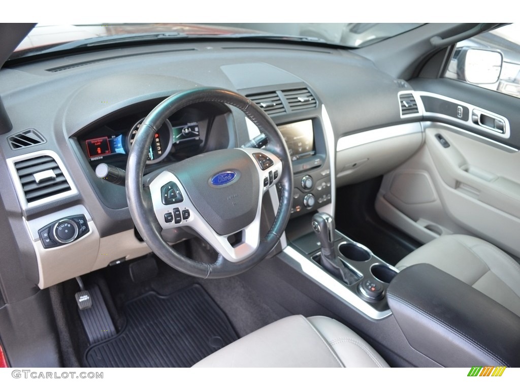 2013 Explorer XLT 4WD - Ruby Red Metallic / Medium Light Stone photo #10