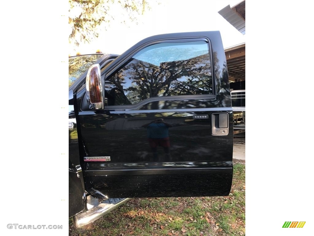 2006 F350 Super Duty Lariat Crew Cab 4x4 - Black / Tan photo #9