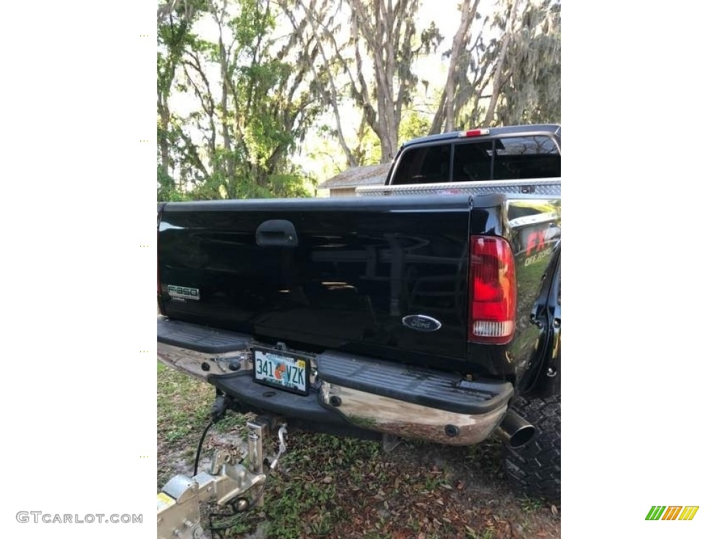2006 F350 Super Duty Lariat Crew Cab 4x4 - Black / Tan photo #10