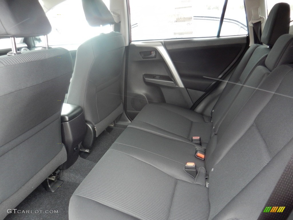 2018 RAV4 LE - Ruby Flare Pearl / Black photo #4