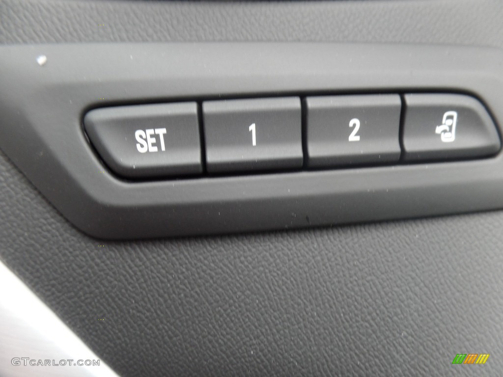 2018 Chevrolet Camaro SS Coupe Controls Photo #126666668