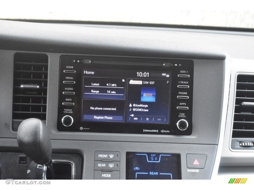 2018 Toyota Sienna LE AWD Controls Photo #126666779