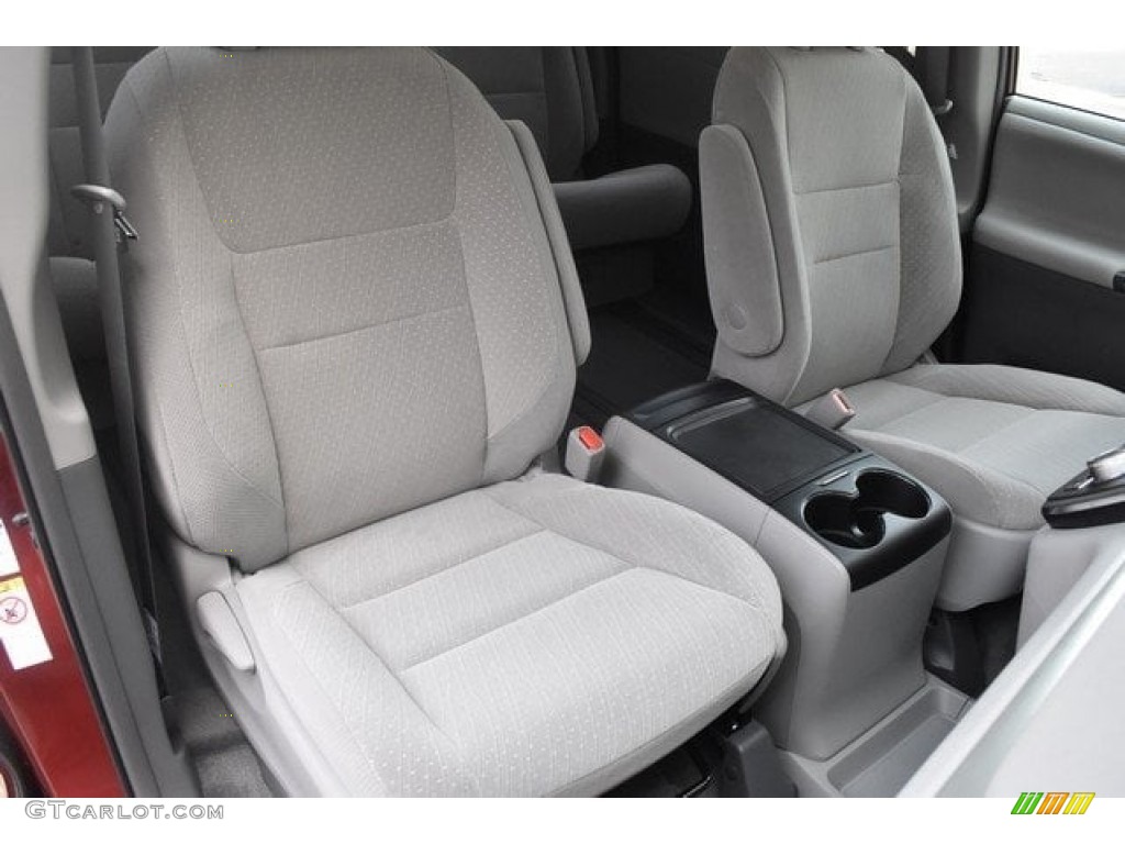 Gray Interior 2018 Toyota Sienna LE AWD Photo #126666836