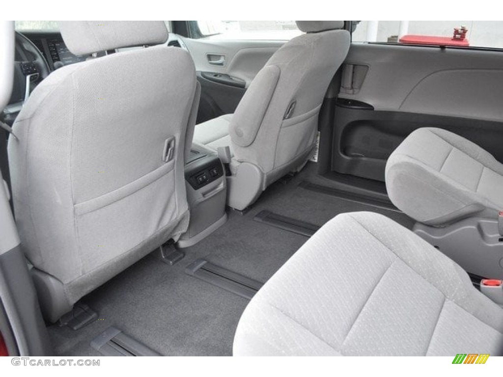 2018 Toyota Sienna LE AWD Rear Seat Photo #126666848