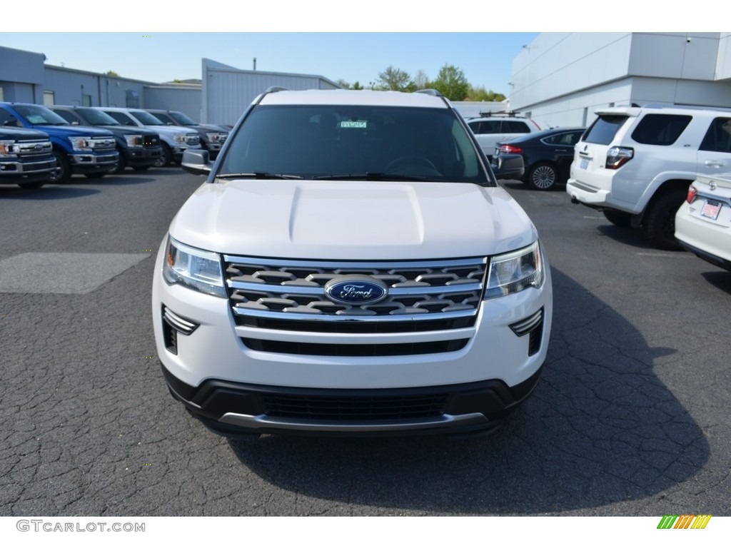 2018 Explorer XLT - White Platinum / Ebony Black photo #4