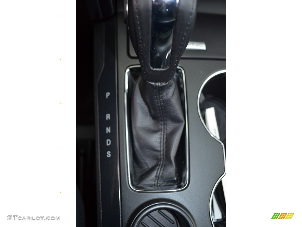 2018 Explorer XLT - White Platinum / Ebony Black photo #12