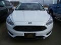 2018 Oxford White Ford Focus SE Sedan  photo #2