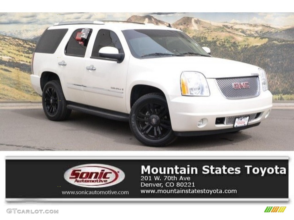 White Diamond Tricoat GMC Yukon