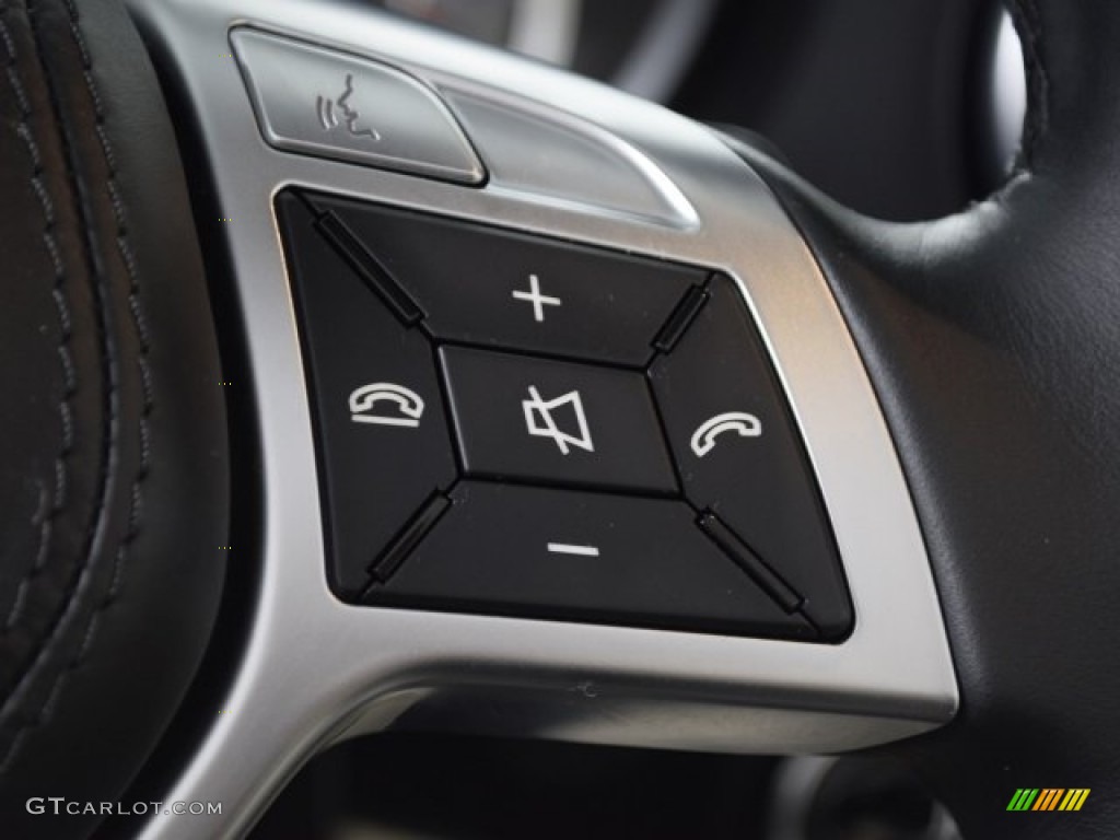 2016 Mercedes-Benz SL 550 Roadster Porcelain/Black Steering Wheel Photo #126669299