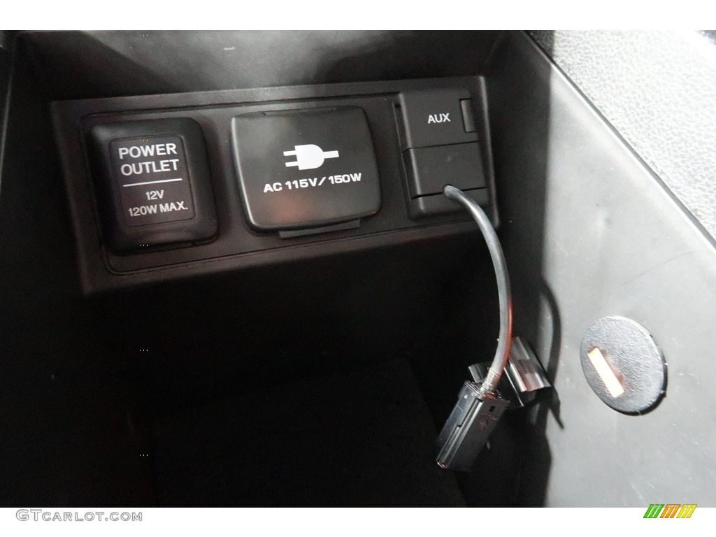 2015 Pilot Touring 4WD - Crystal Black Pearl / Black photo #6