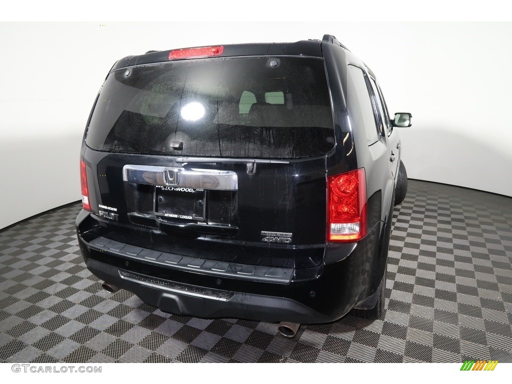 2015 Pilot Touring 4WD - Crystal Black Pearl / Black photo #17