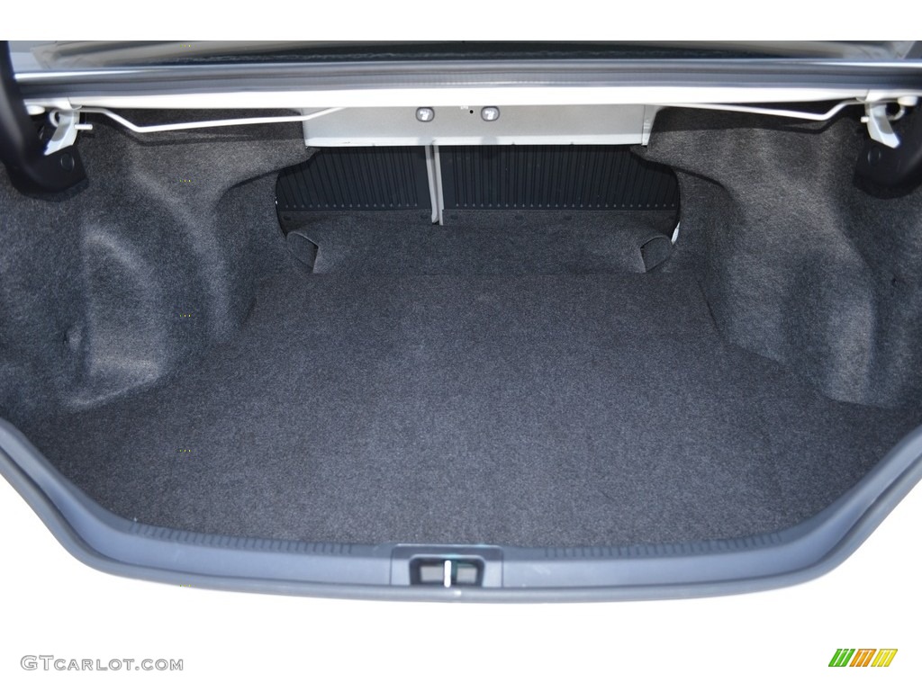 2015 Camry SE - Super White / Almond photo #12