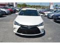 Super White - Camry SE Photo No. 23