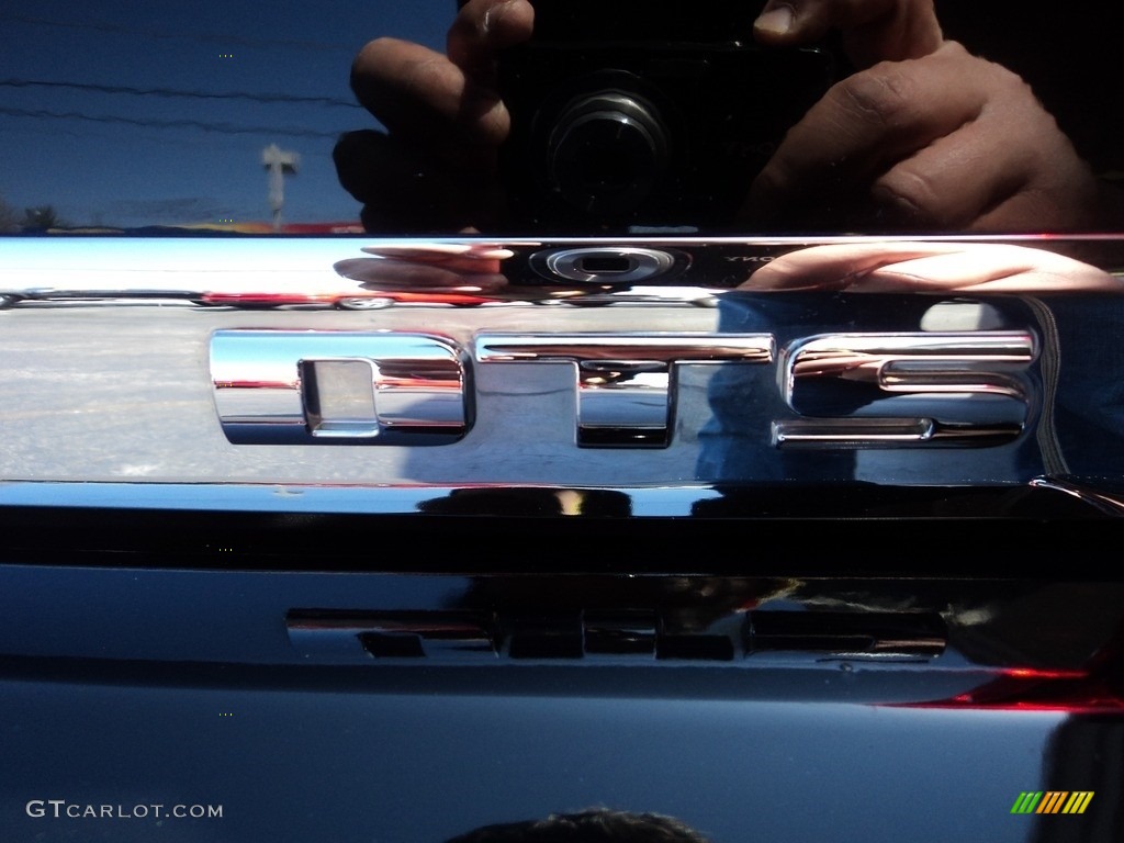 2011 DTS Premium - Black Raven / Ebony photo #6