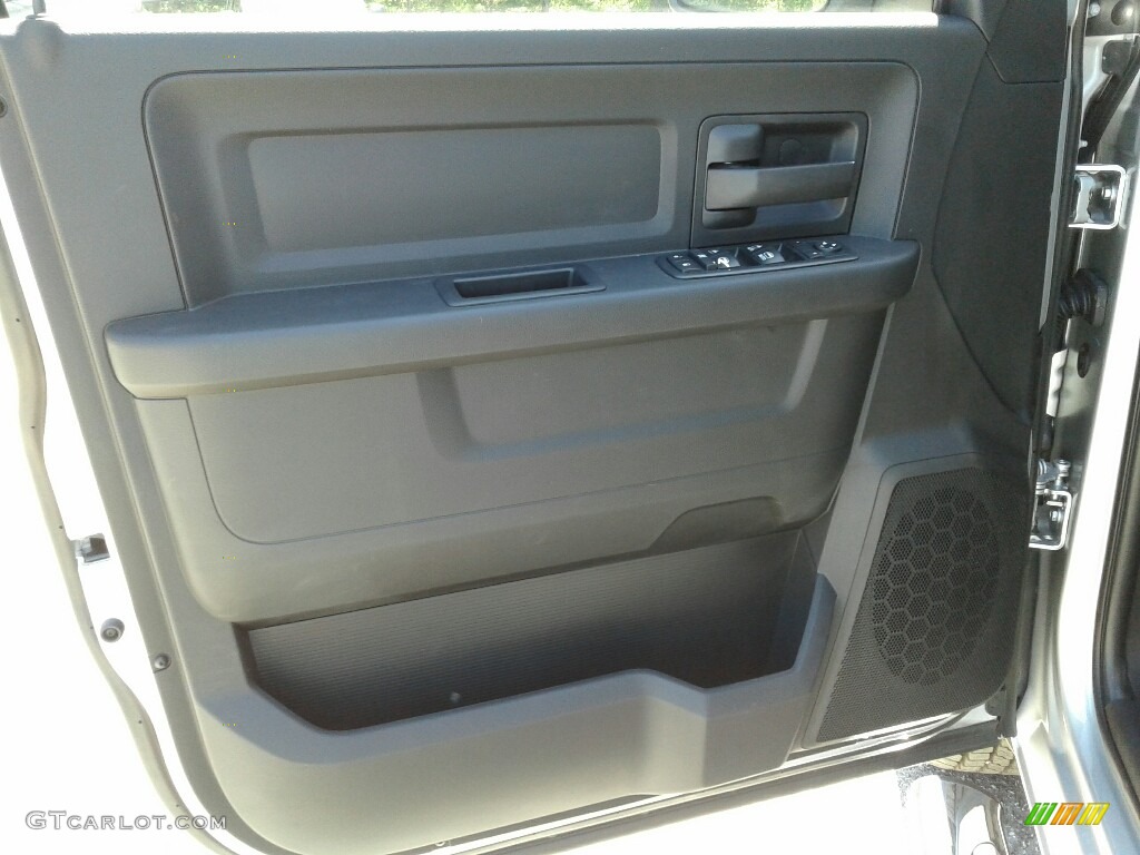 2018 1500 Express Crew Cab - Bright Silver Metallic / Black/Diesel Gray photo #17