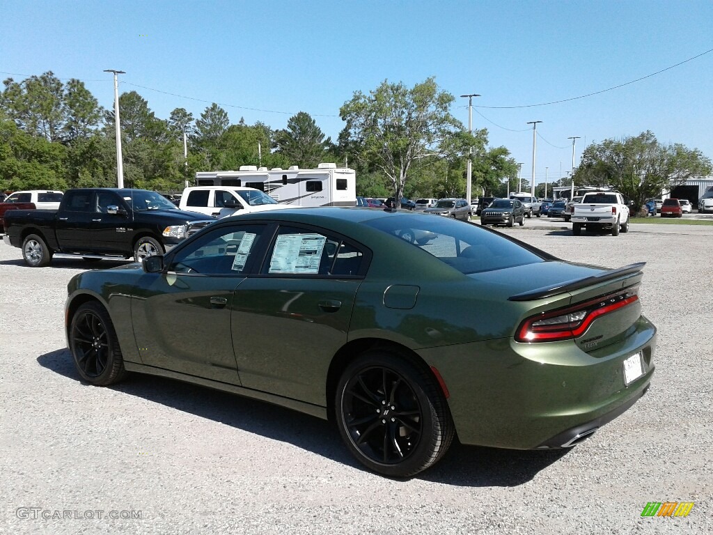 2018 Charger SXT - F8 Green / Black photo #3