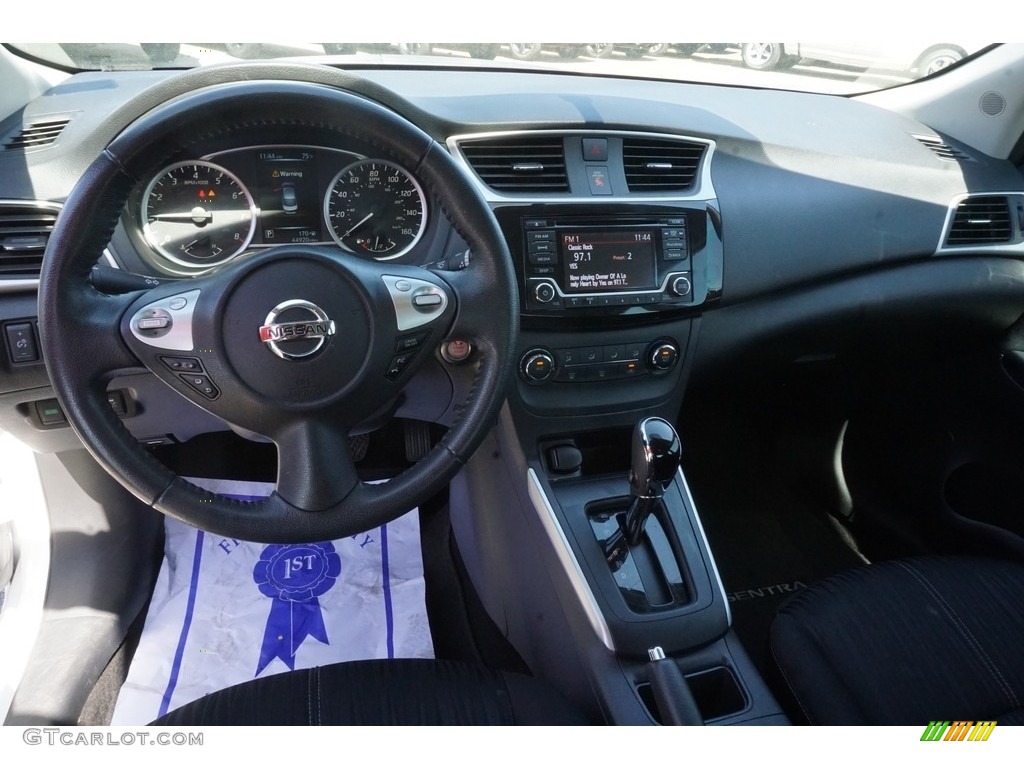 2017 Sentra SV - Fresh Powder White / Charcoal photo #6