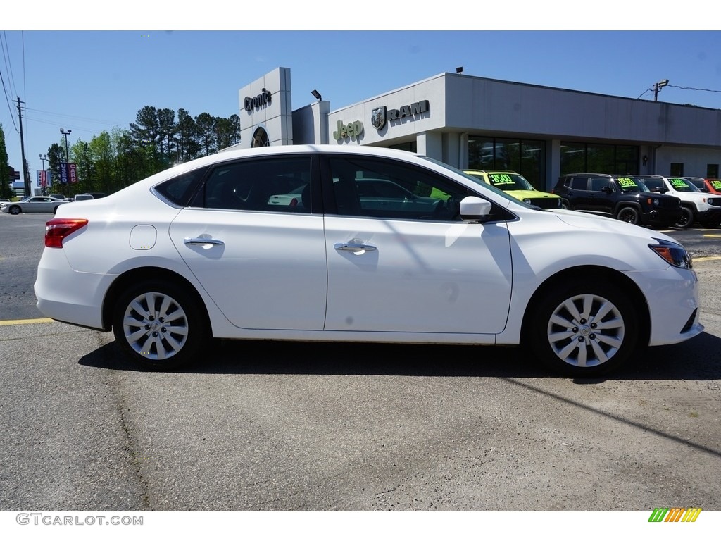 2017 Sentra SV - Fresh Powder White / Charcoal photo #12