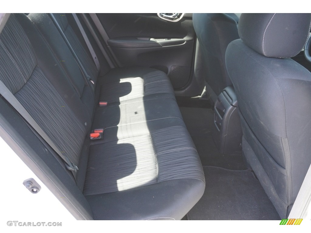 2017 Sentra SV - Fresh Powder White / Charcoal photo #15