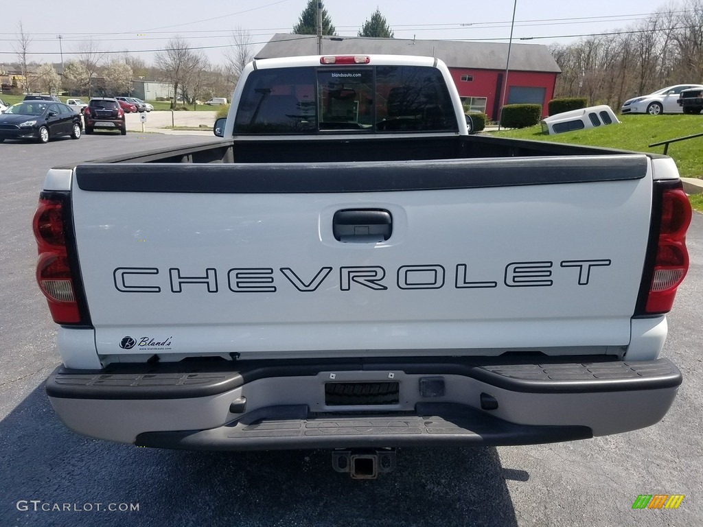 2004 Silverado 1500 Regular Cab - Summit White / Dark Charcoal photo #4