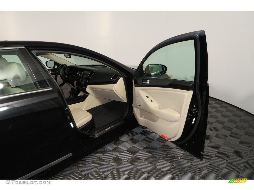 2014 Cadenza Limited - Aurora Black / Beige photo #32