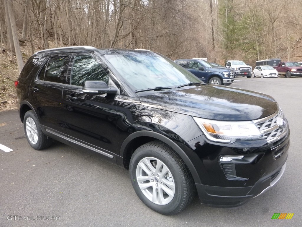 2018 Explorer XLT 4WD - Shadow Black / Ebony Black photo #3