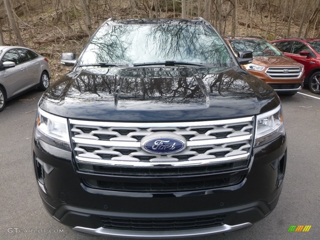 2018 Explorer XLT 4WD - Shadow Black / Ebony Black photo #4