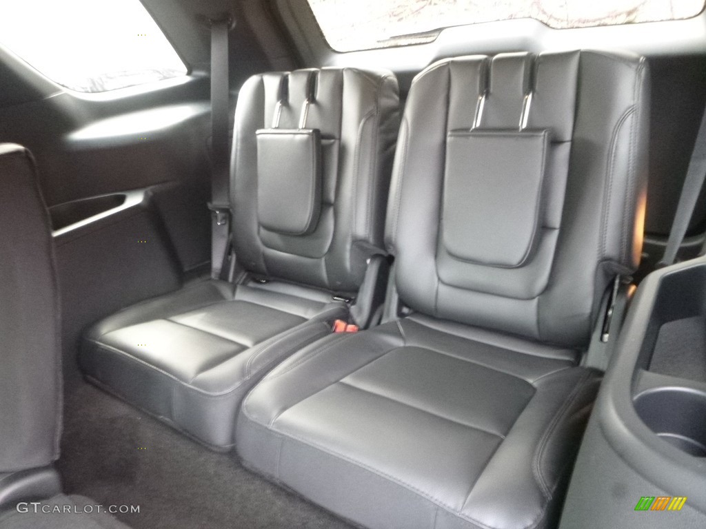 2018 Explorer XLT 4WD - Shadow Black / Ebony Black photo #10