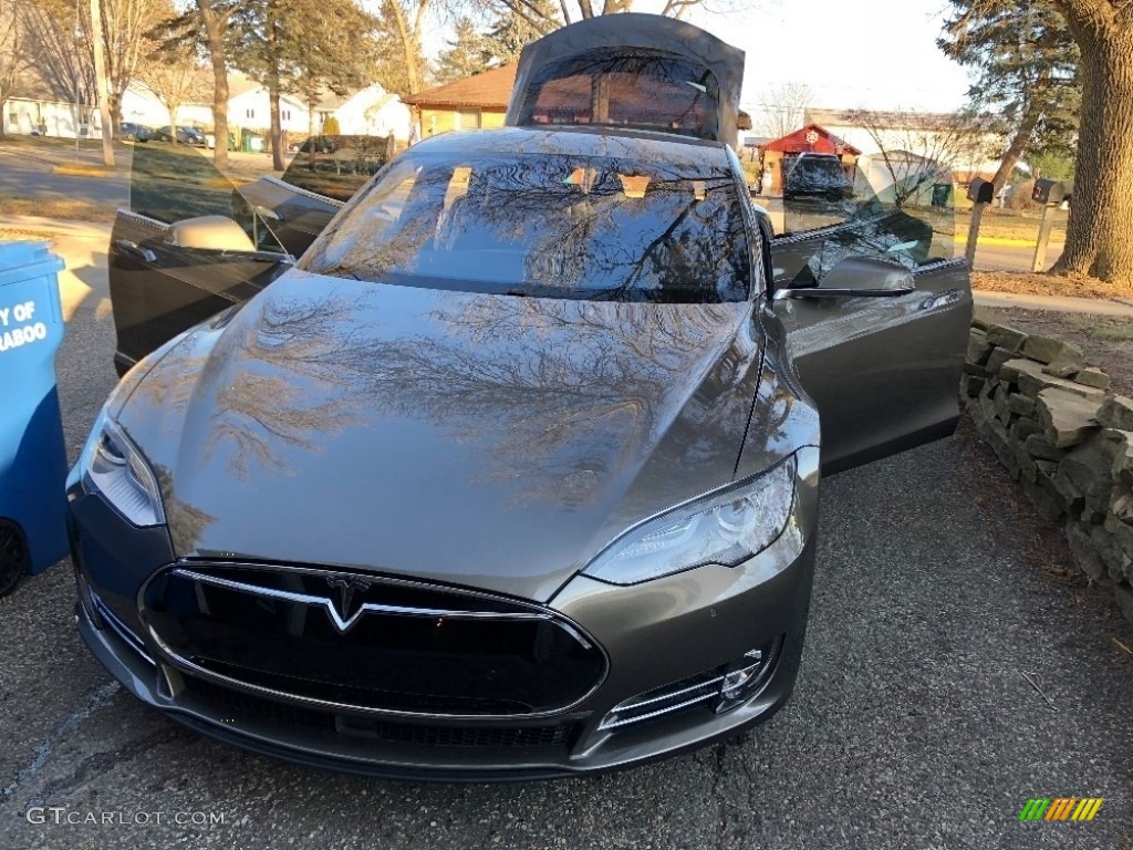 Midnight Silver Metallic Tesla Model S