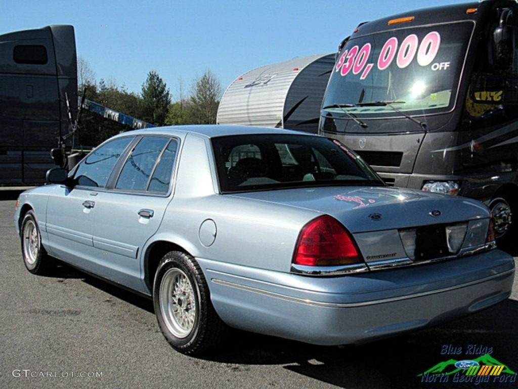1999 Crown Victoria LX - Light Blue Metallic / Dark Denim Blue photo #3