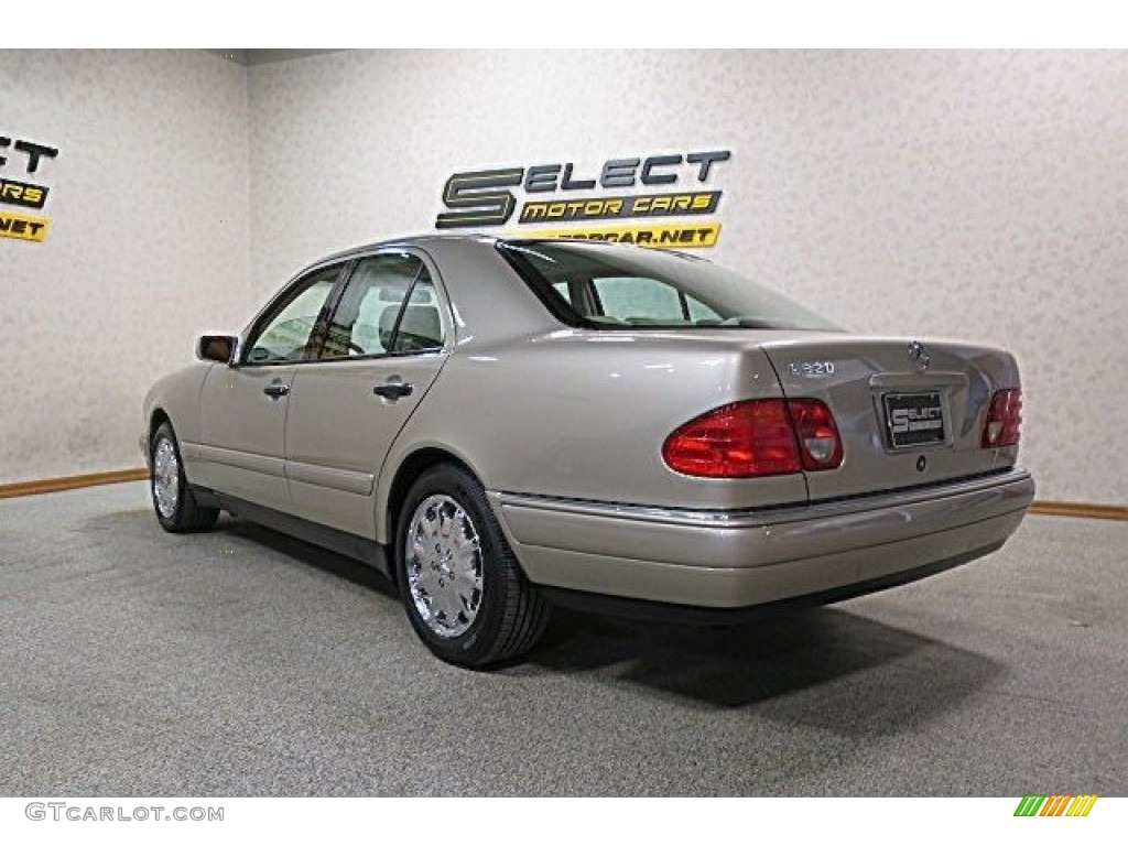 1999 E 320 Sedan - Smoke Silver Metallic / Parchment photo #10