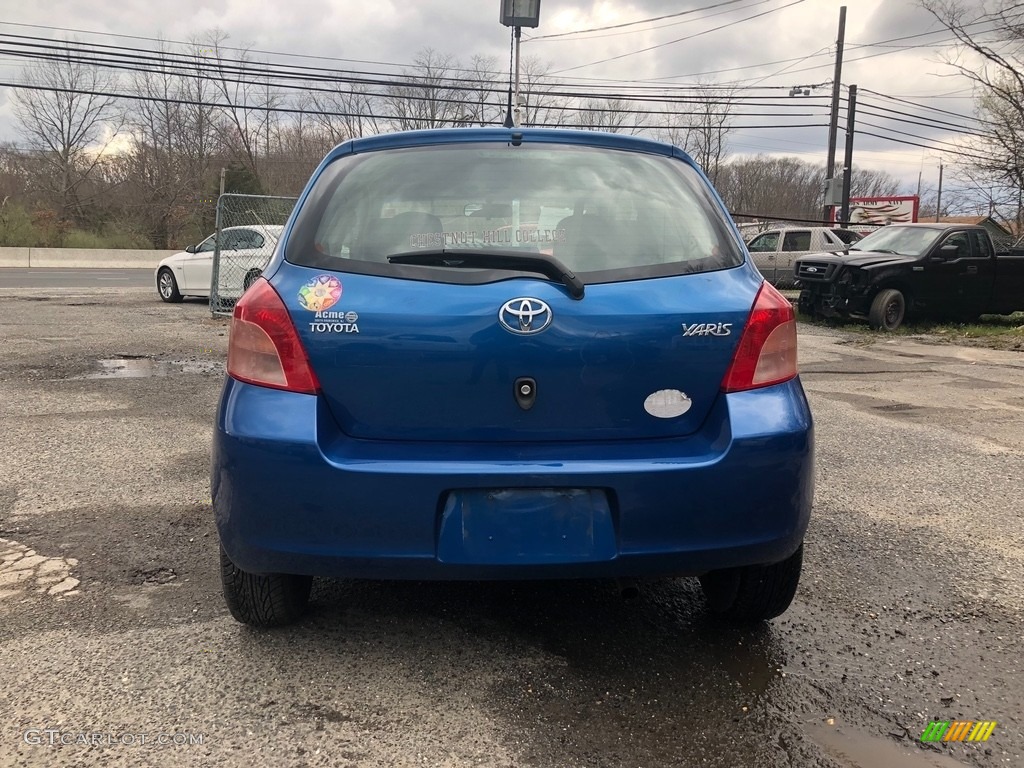 2007 Yaris 3 Door Liftback - Blazing Blue Metallic / Dark Charcoal photo #5