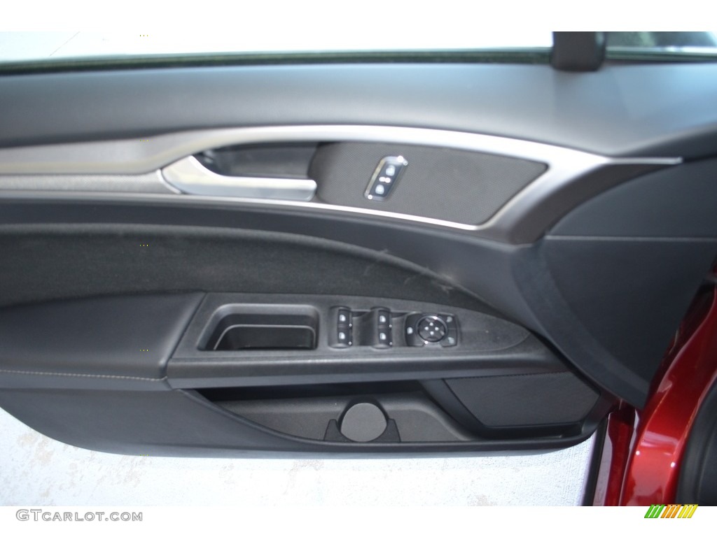 2018 Fusion SE - Ruby Red / Ebony photo #5