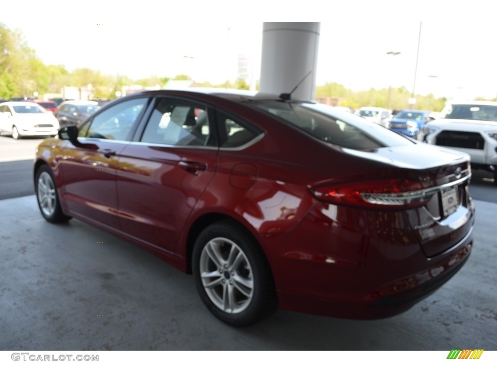 2018 Fusion SE - Ruby Red / Ebony photo #18