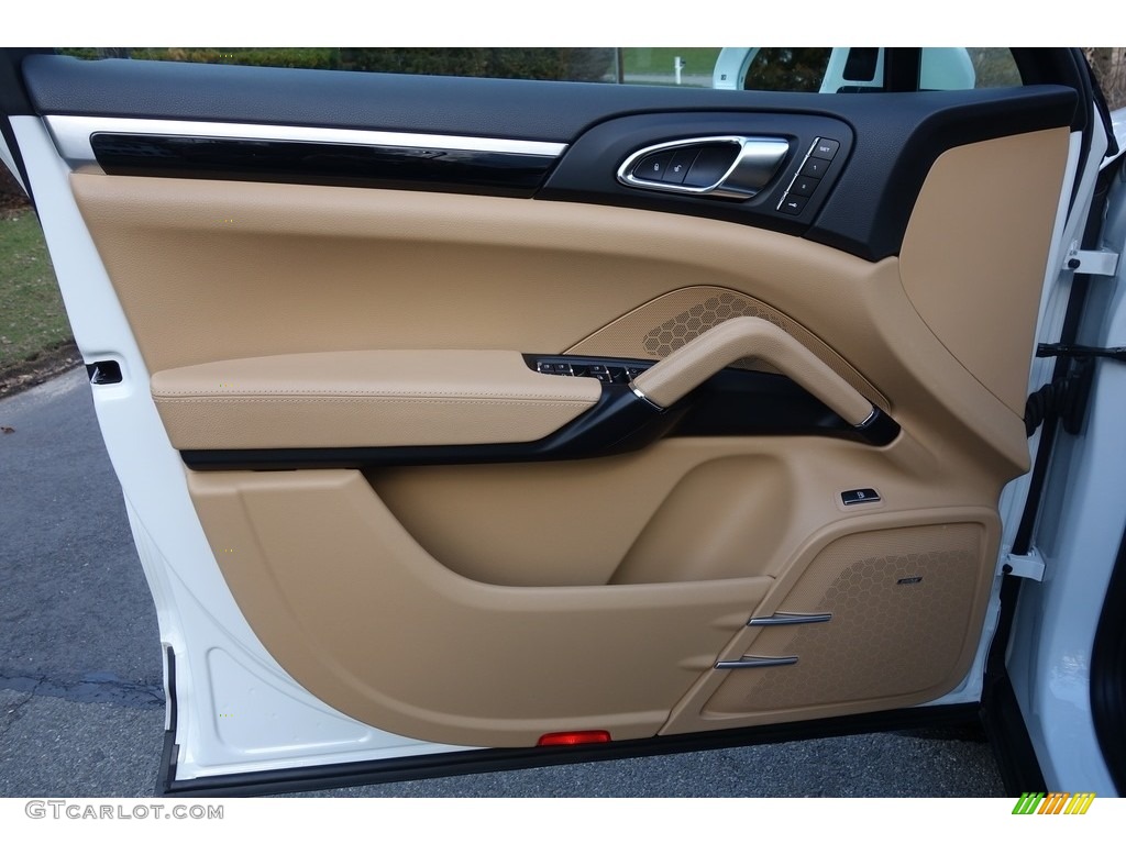 2016 Porsche Cayenne S E-Hybrid Black/Luxor Beige Door Panel Photo #126703523