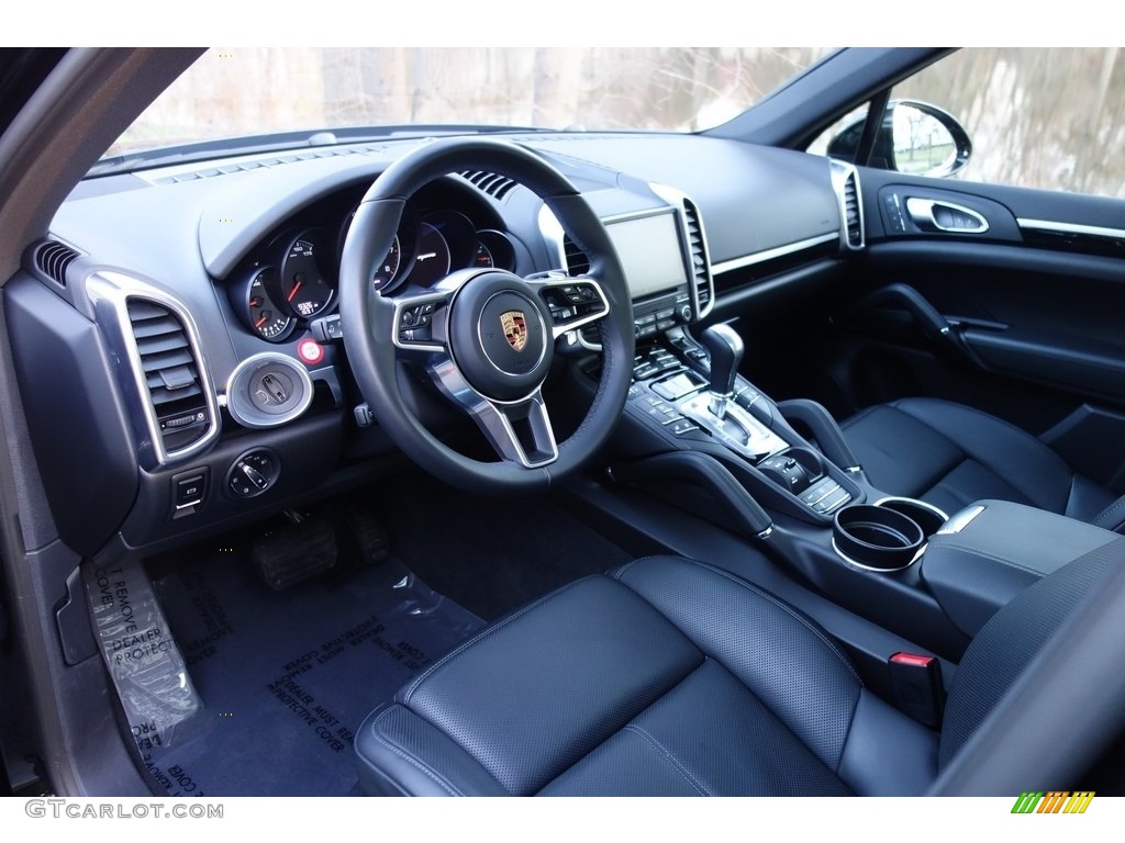 Black Interior 2018 Porsche Cayenne Platinum Edition Photo #126705101