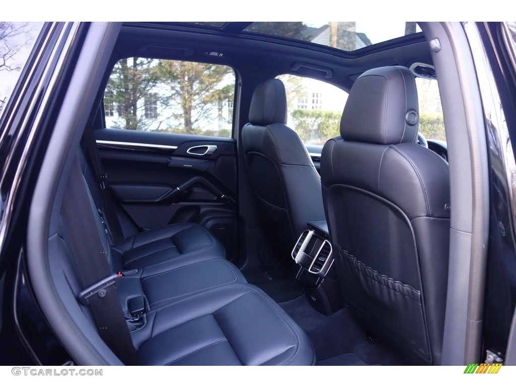 Black Interior 2018 Porsche Cayenne Platinum Edition Photo #126705329