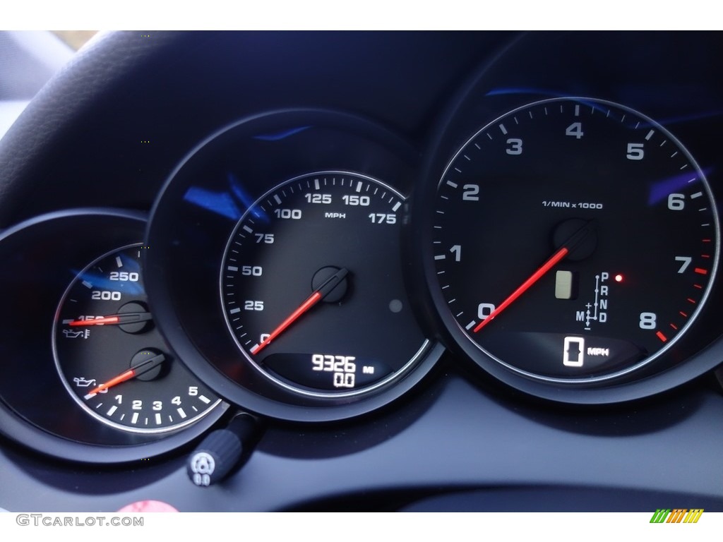 2018 Porsche Cayenne Platinum Edition Gauges Photo #126705398